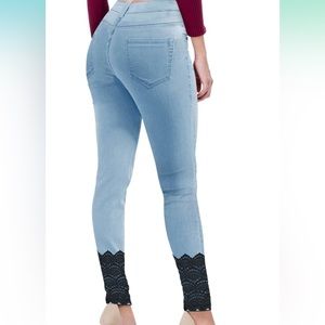 Hybrid & Company Women's Butt Lift Super Comfy Stretch Ripped Skinny Pants